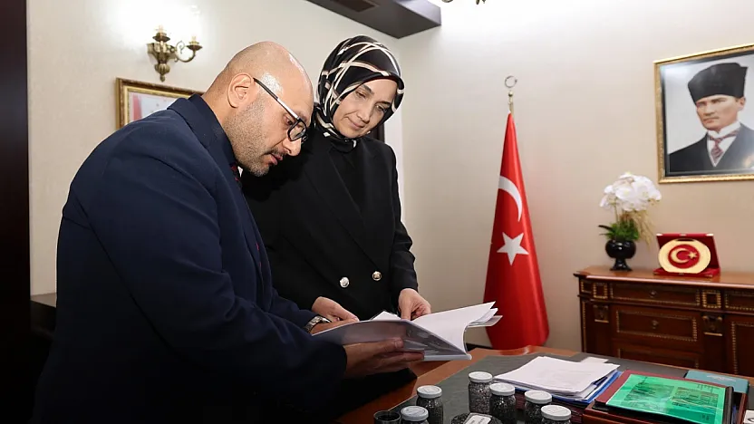 Afyonkarahisar Valiliği'nden Yollarda Sıfır Atık Hamlesi