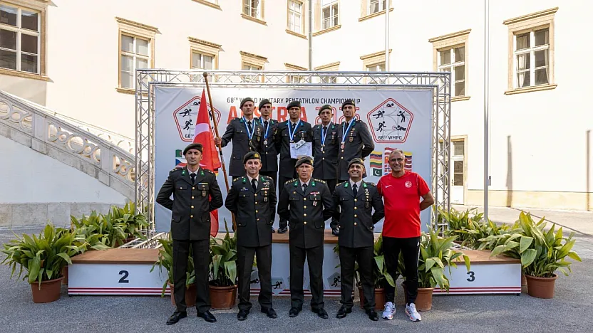 Afyonlu Üsteğmenin Takımı Dünya 2. Oldu
