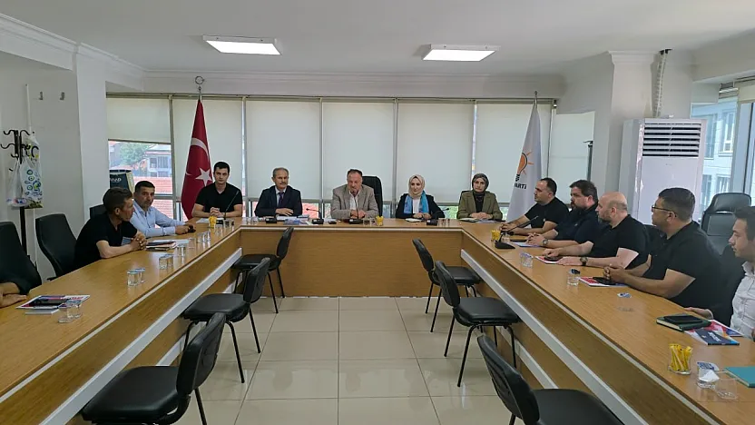 AK Parti'de Recep Özel'den Kritik Afyon Toplantısı!