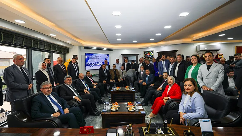 AK Partili Veysel Topçu'ya Hayırlı Olsun Ziyareti