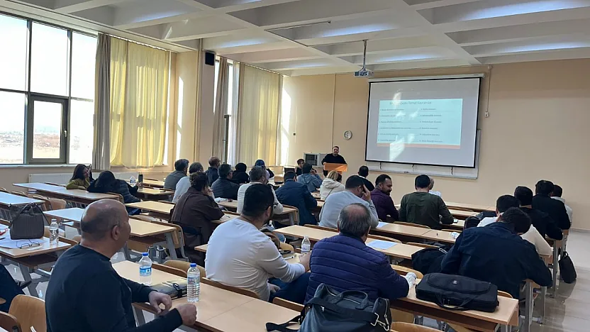 AKÜ'de Nitelikli İnsan Kaynağı Güçleniyor