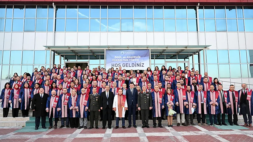 AKÜ'de Rekor Tören! 862 Akademik Yükseltme, 5 Yıllık Tam Akreditasyon ve Uluslararası Başarılar