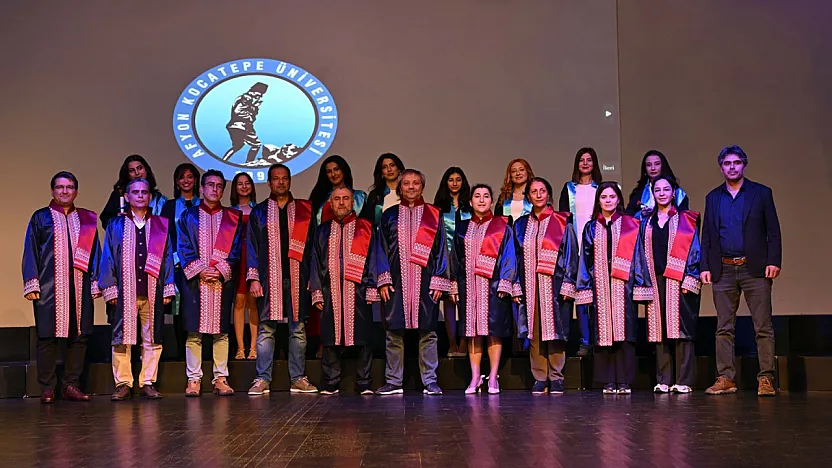 AKÜ'lü Öğrenciler Mezuniyet Coşkusu Yaşıyor