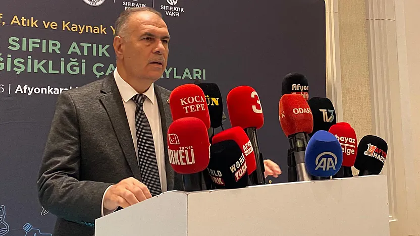 AKÜ Rektör Yardımcısı Özdemir'den Herkese 3 Kelimelik Çağrı!