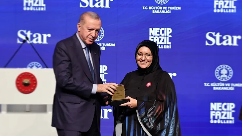 Anadolu'nun Kalbi Afyonkarahisar Kitabının Editörüne Ödül