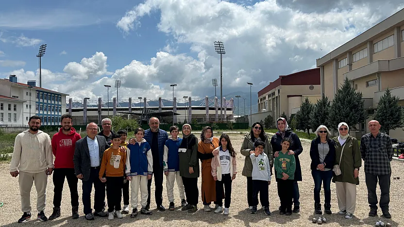 Anneler Ve Çocuklar Bocce'de Yarıştı