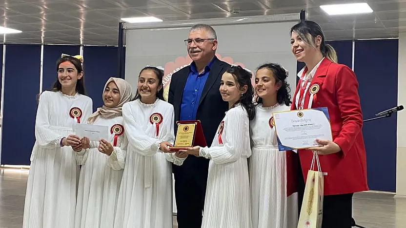 Arapça Yarışmasında Ezber Bozan Performanslar!