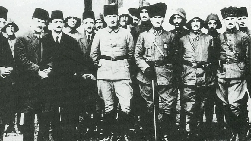 Atatürk, Meclis'te Büyük Taarruz'u Anlatıyor…