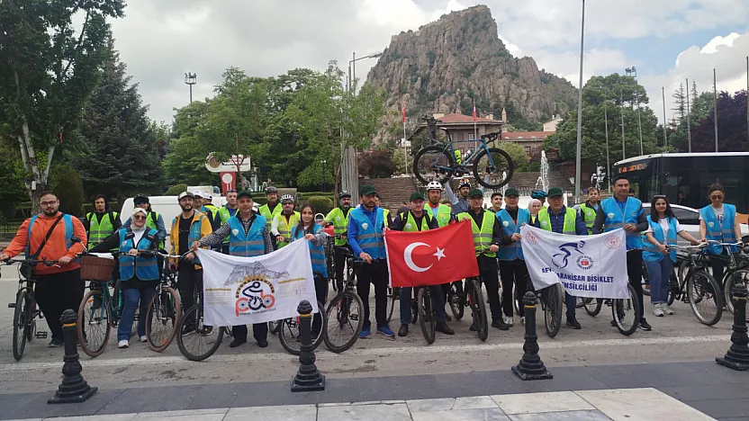 Bağımlılıkla Mücadele İçin Bisiklet Sürdüler