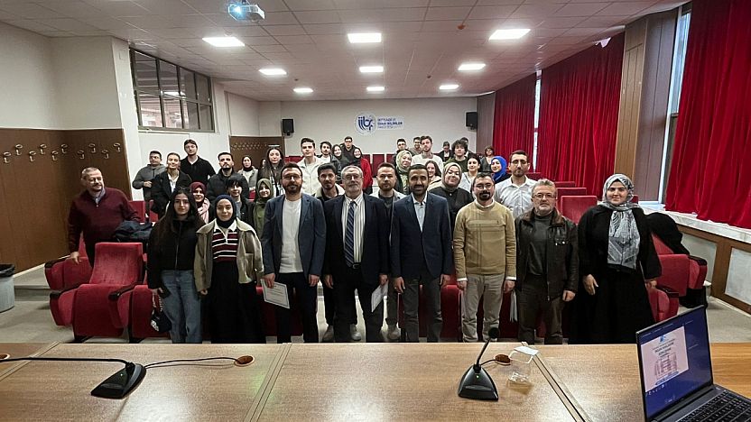 Batı'nın Çifte Standardı ve Gazze'deki İnsan Hakları İhlalleri AKÜ'de Tartışıldı