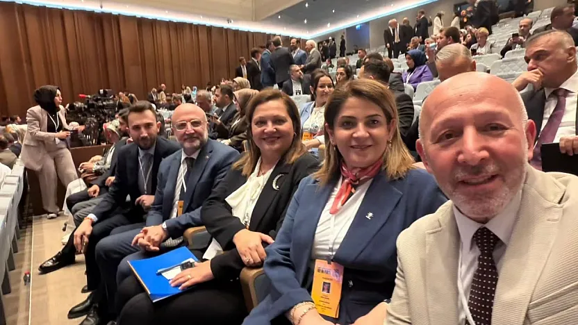 Belediye Başkanı Burcu Köksal, Transferden Sonra İlk Kez Toplantıda
