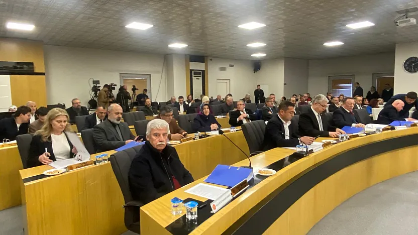 Belediye Meclisi'nde Siyasi Mizah Mı, Mesaj Mı?