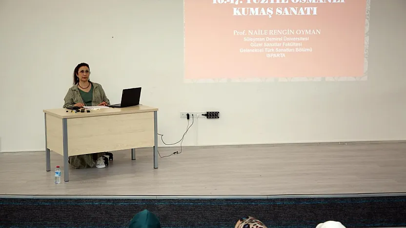 Bu Kumaşlar Sadece Giysi Değil, Birer Sanat Eseri!