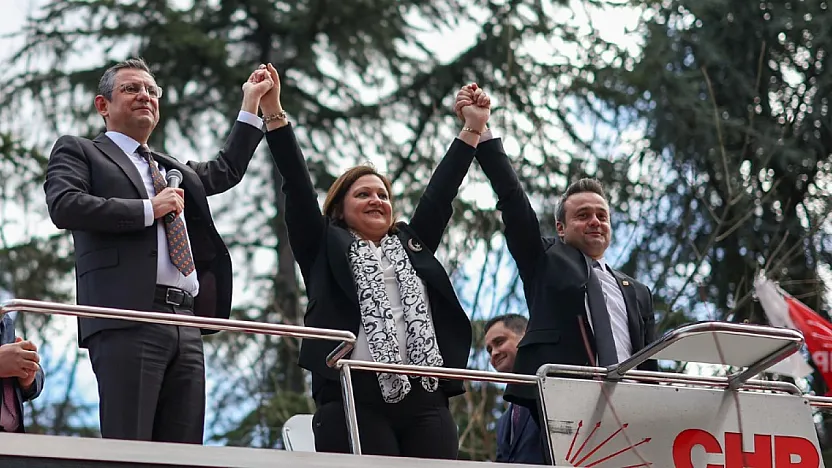 Burcu Köksal, Teşkilatı Ve Partileri Suçladı