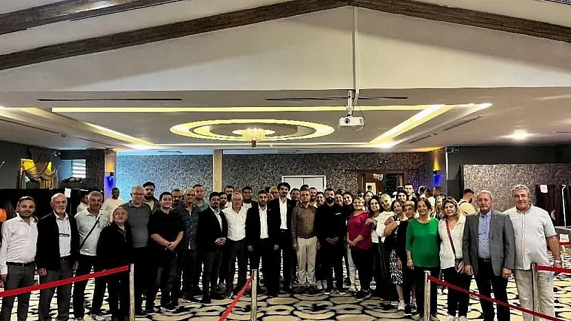 CHP... Ankara ve İstanbul Gergin, Afyon'da Davul Zurna