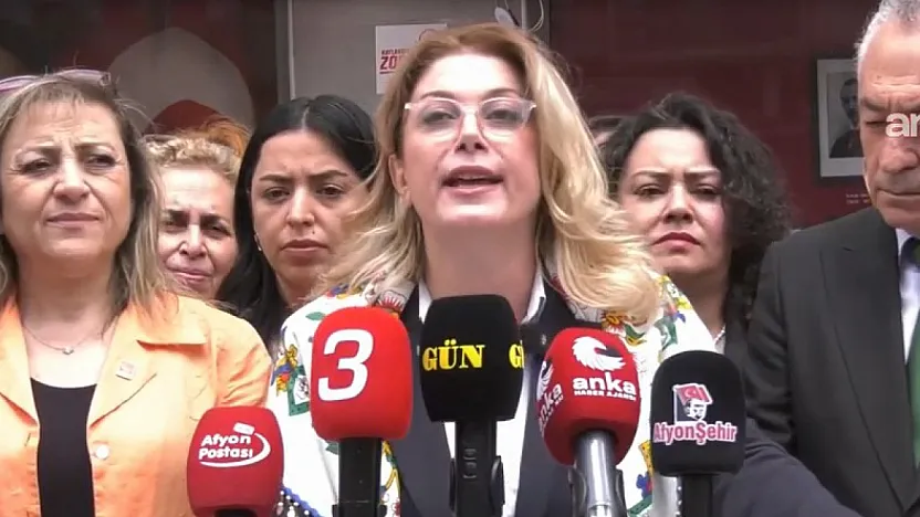 CHP Kadın Kolları Genel Başkanı Kaya'dan Köksal'a: Biz Seni O Zaman Aslan Zannediyorduk