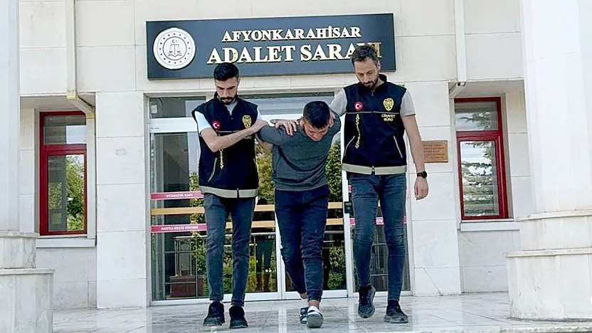 Cinayet Zanlısından Skandal Savunma: Jileti Boğazına Attım, Olanlar Oldu