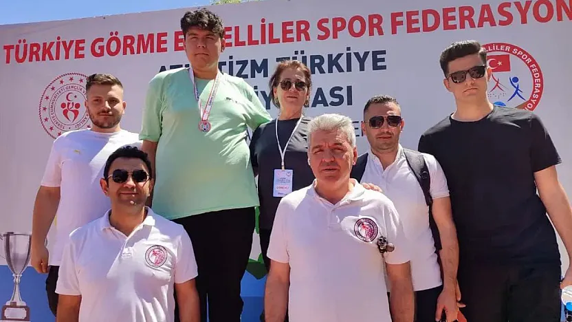 Ciritte Altın, Güllede Gümüş, Pistte Bronz! Afyonlu Sporcuların Gurur Tabloları