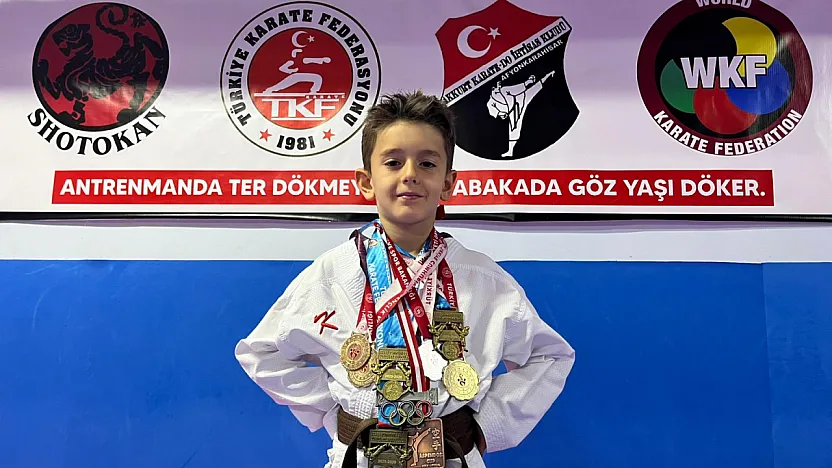 Daha 8 Yaşında, Rakip Tanımıyor!