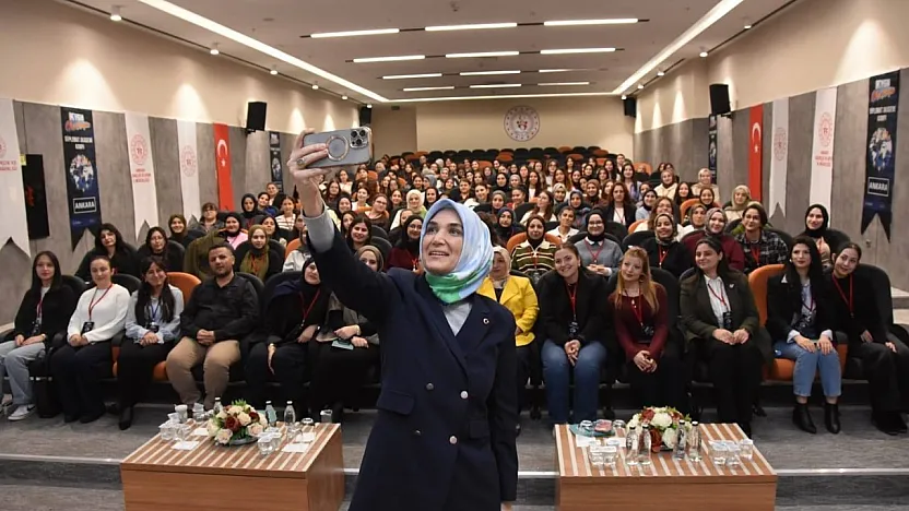 Devlet Ana, Geleceğin Vali Ve Kaymakamlarıyla Buluştu