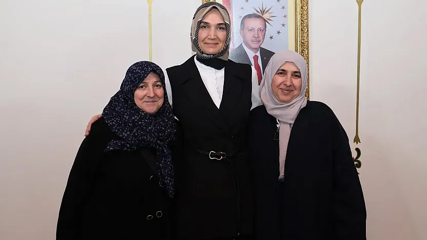 Devlet Ana'ya Fransa'dan Özel Ziyaret