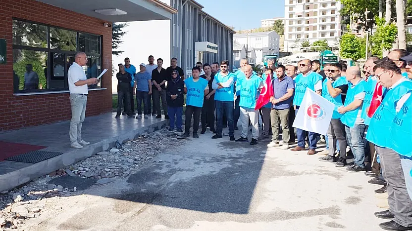 DSİ Önünde Maaş ve Hak Eylemi