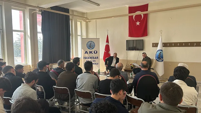 Duayen İsim Öğrencilerle Buluştu