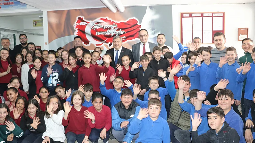 'Eğitim Güçlü Ekip Ruhuyla İleriye Taşınır'