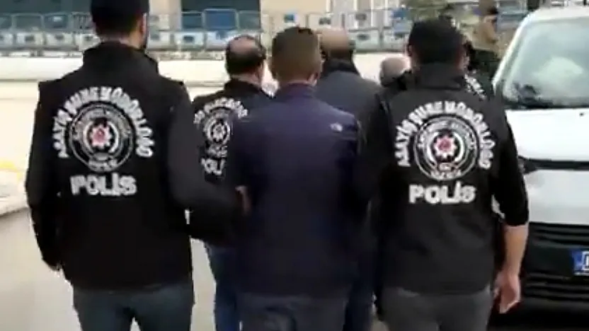 Elazığ'da Aranan O Dolandırıcılardan Birisi Afyon'da Yakalandı