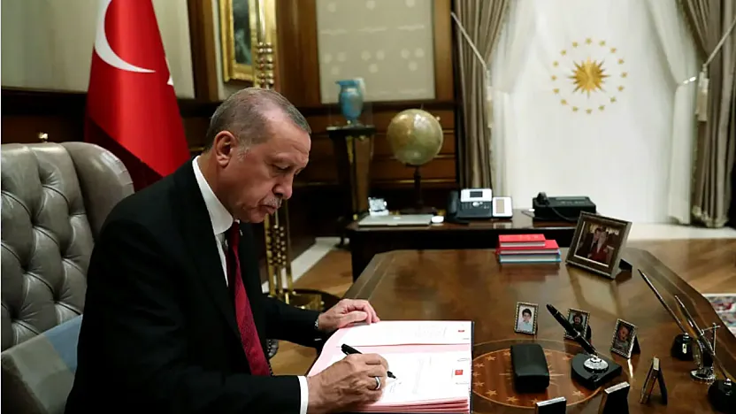 Erdoğan'dan Yeni Atamalar. Afyonlu O İsim Görevden Alındı