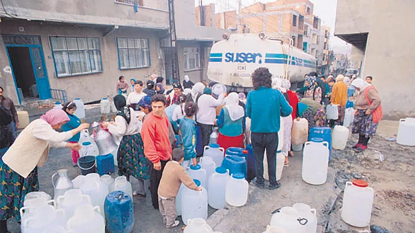 Eroğlu: Su Akmayan Yerlerin Belediyelerinde Problem Var