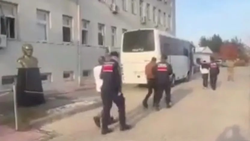 Fetö'ye Darbe Üstüne Darbe: 34 İlde Eş Zamanlı Operasyon