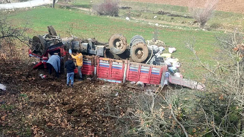 Fren Bozuldu, Sürücü Çareyi Araçtan Atlamakta Buldu