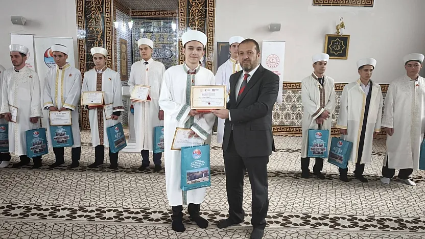 Genç Hatipler Hutbe Yarışmasında Birinci Afyon'dan Çıktı