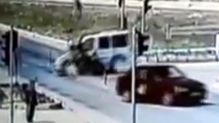 Genç Motosiklet Sürücüsü Hayatını Kaybetti. Kaza Anı Anbean Kamerada