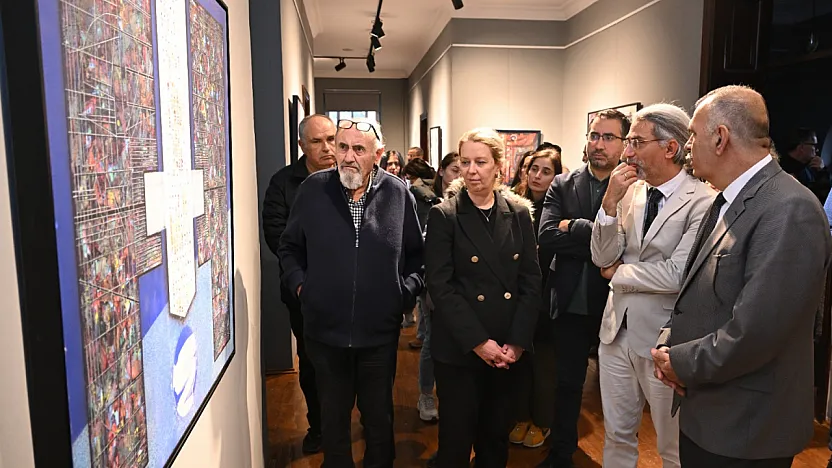 Gölgeler Ve Katmanlar Sergisi Beğenildi