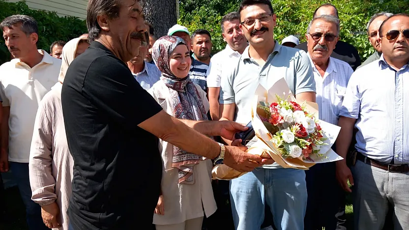 Gönüllere Dokunan Emirdağ Kaymakamı Konvoyla Uğurlandı