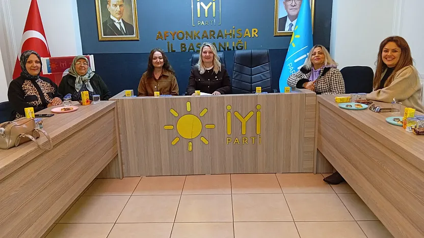 İYİ Parti'li Kadınlar İstişare Toplantısında Buluştu