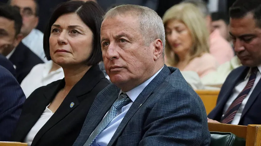 İYİ Partili Olgun'dan Özkaya'ya: Millet Görüyor