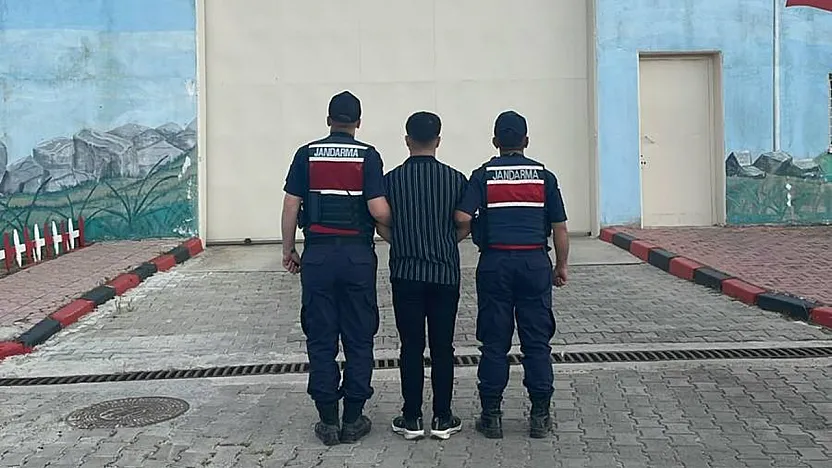Jandarmanın Yakaladığı 48 Kişiden 12'si Tutuklandı