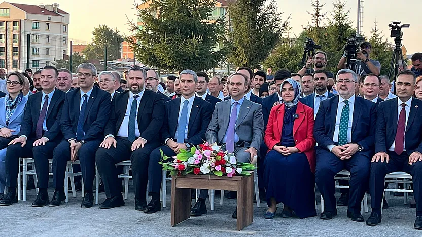 'Kamu İmkanlarını Yolsuzluk Ve Yozlaşmaya Vesile Kılıyorlar'