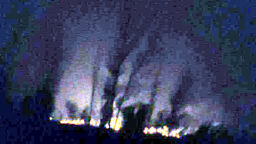 Karamık Gölü Yine Alev Aldı! İtfaiye Bataklığa Giremiyor