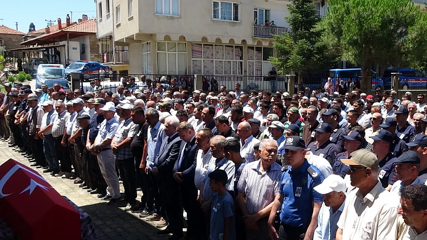 Kazada Hayatını Kaybeden Uzman Çavuş Son Yolculuğuna Memleketi Uşak'ta Uğurlandı