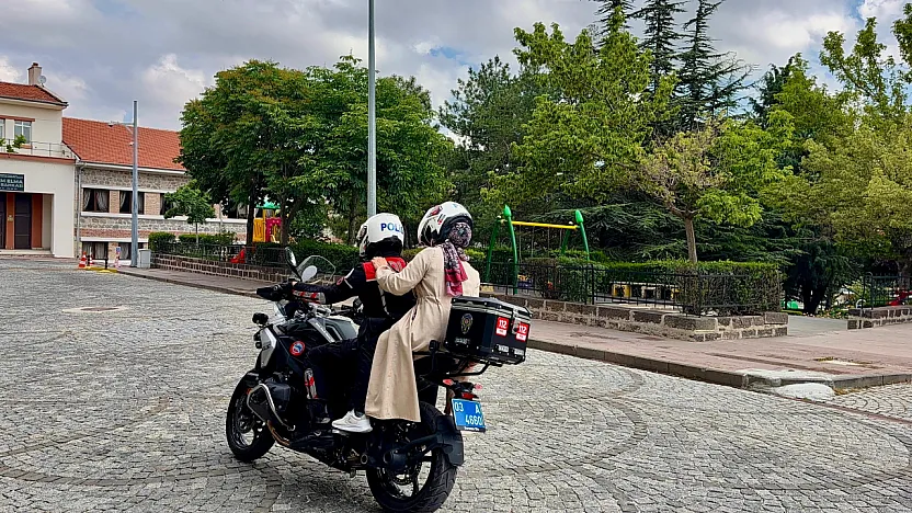 Kimliğini Unutan Adayların İmdadına Polis Yetişti