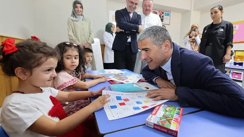 'Küçük Yaşta Edinilen Değerler Hayat Yolunu Aydınlatır'