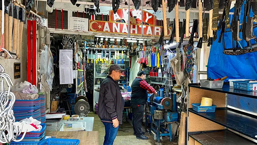 Kurban Mesaisi Başladı: Afyon'da Günde 2 Bin Bıçak ve Satır Bileniyor