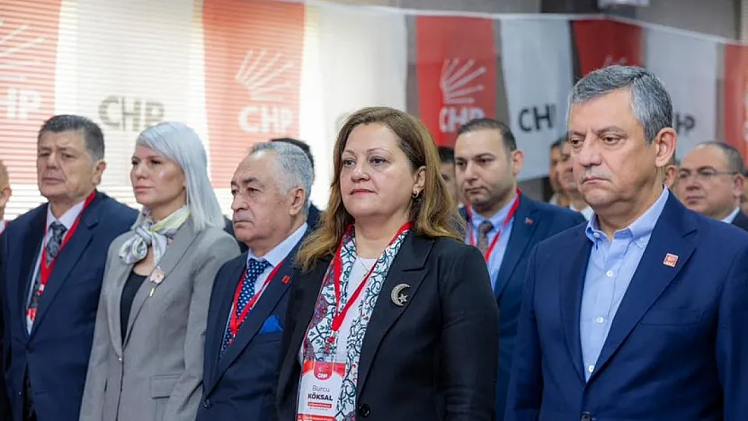 'Kürsülerde Aslan Kesiliyordun, Değdi Mi İlkelerini Satmana?'
