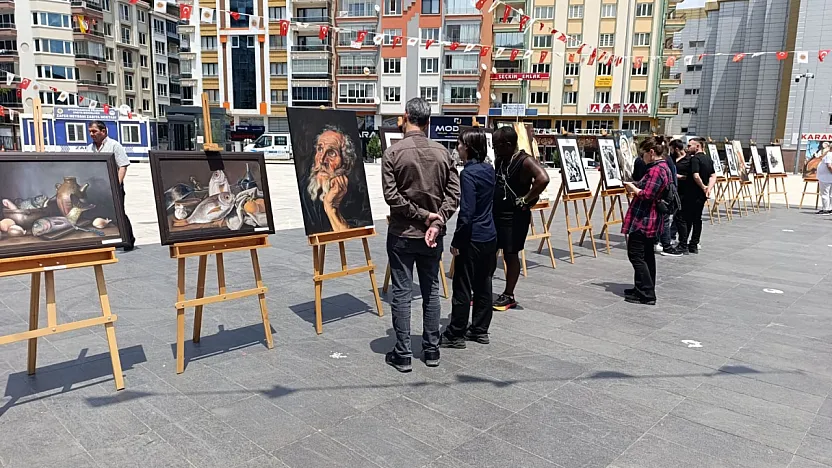 Lise Öğrencilerinin Sergisi Büyük İlgi Gördü