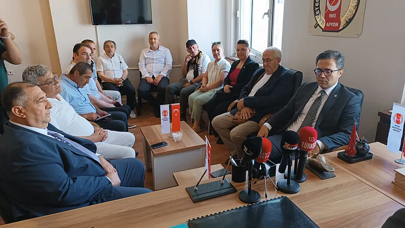 'Milletimiz Seçimden Vazgeçmez, Biz De Milletimizden Vazgeçmeyiz'