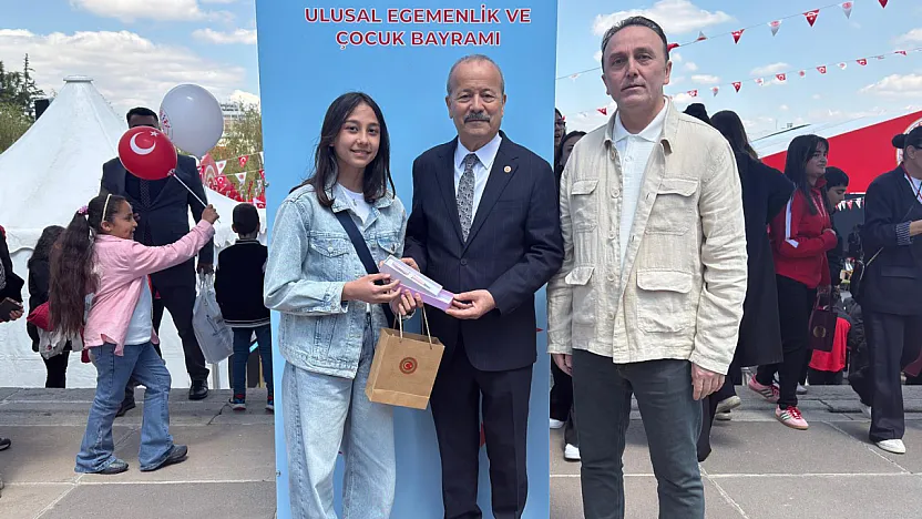 Milletvekili Taytak'tan, Afyonlu Genç Yazara Destek